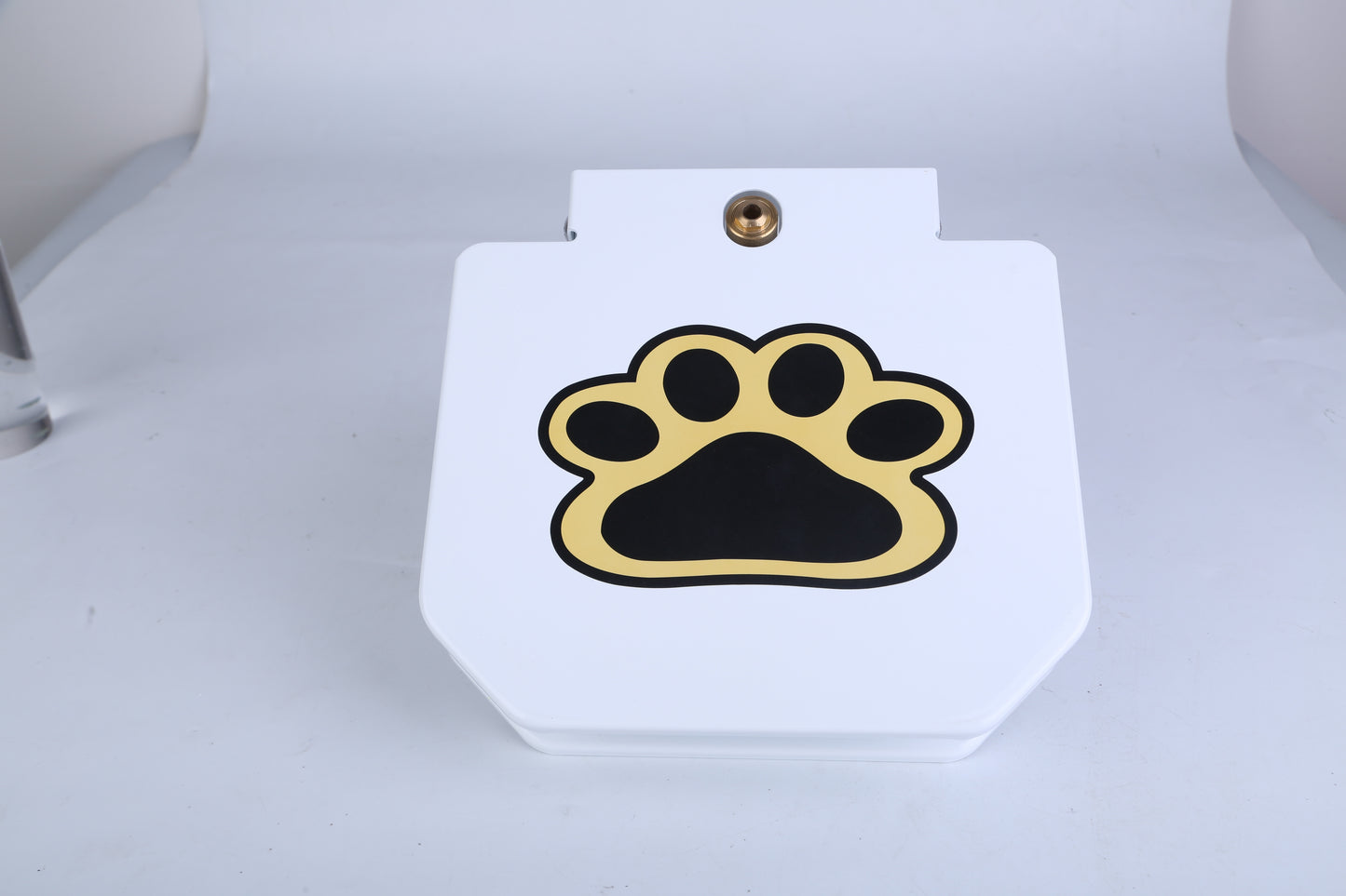 Dog Water Fountain Outdoor Dog Pet Water Dispenser Step-on Activated Sprinkler With Interactive Paw Pedal Valve For Drinking Water